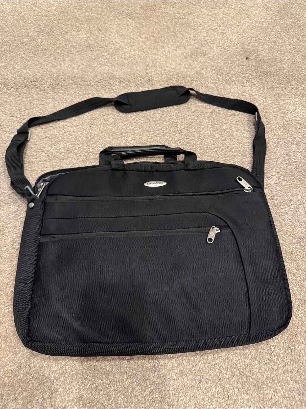 Samsonite Black Laptop Briefcase with Shoulder Strap